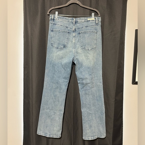 Soft Surroundings Ultimate Denim Straight Leg Jeans Women’s Size 14P Light Wash - Picture 2 of 7